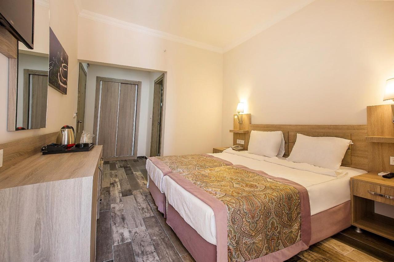 אלאניה Arsi Enfi City Beach Hotel מראה חיצוני תמונה