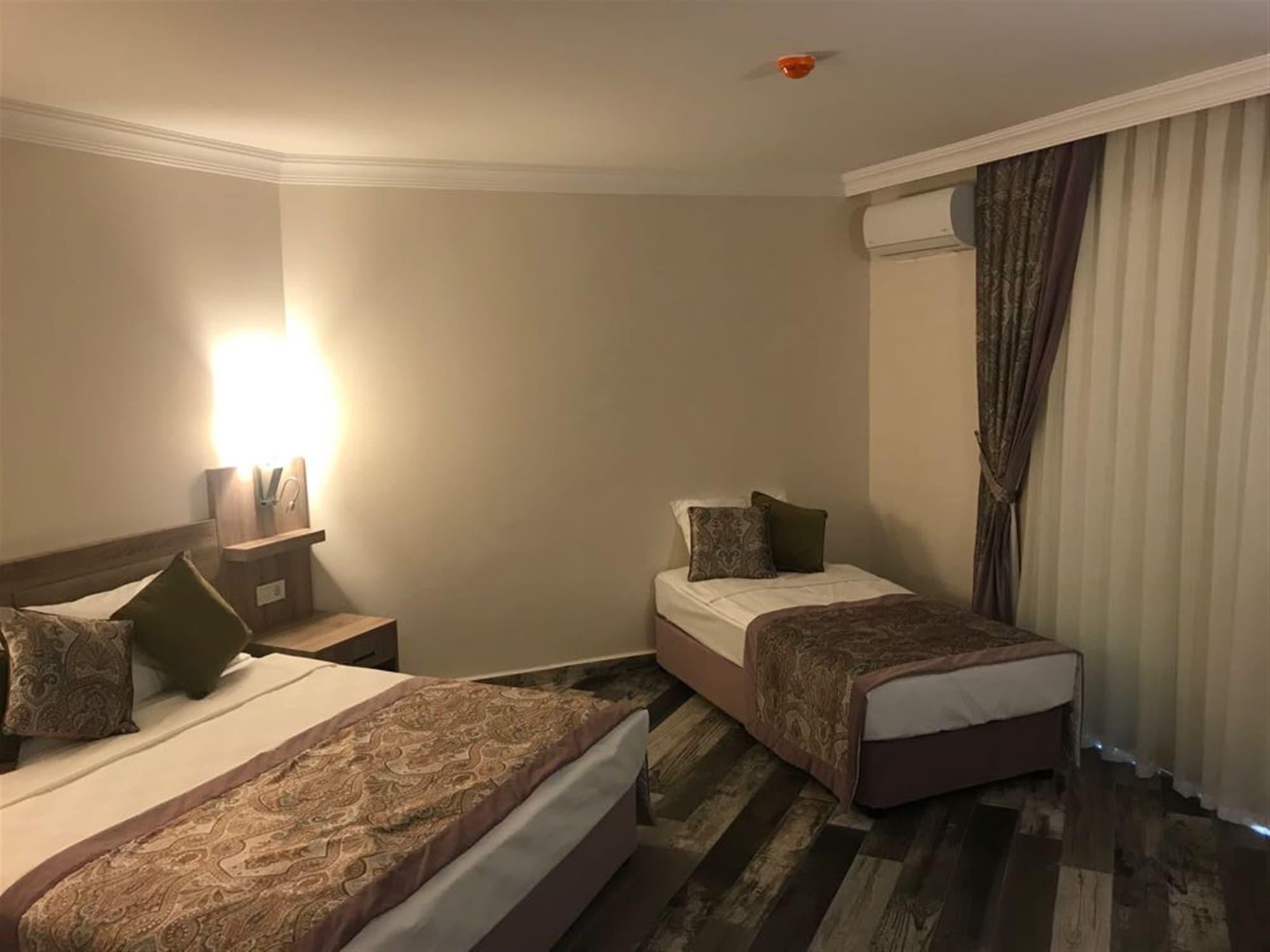 אלאניה Arsi Enfi City Beach Hotel מראה חיצוני תמונה