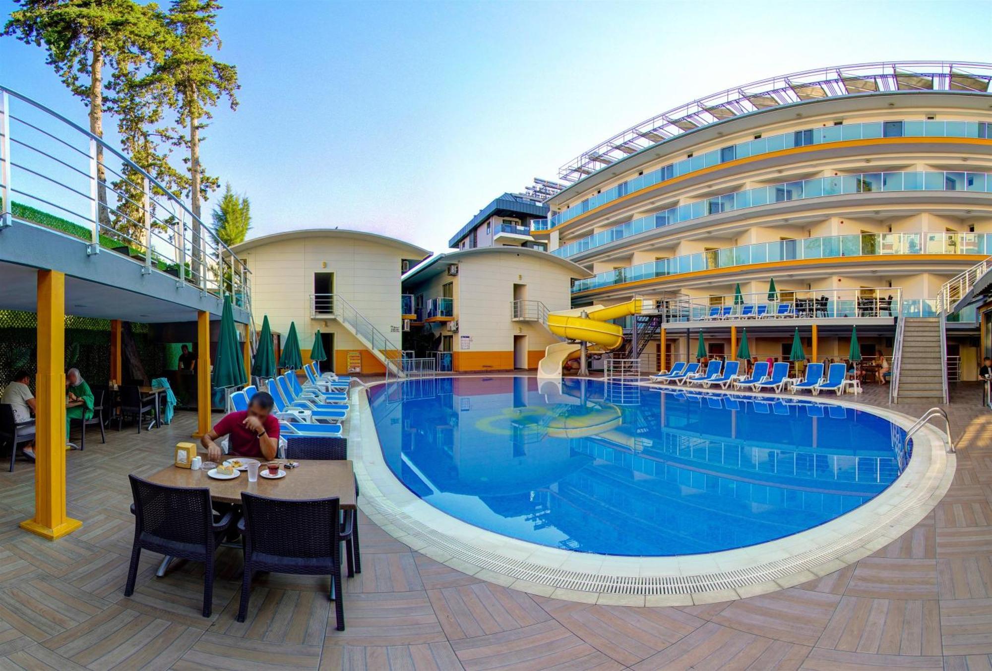 אלאניה Arsi Enfi City Beach Hotel מראה חיצוני תמונה