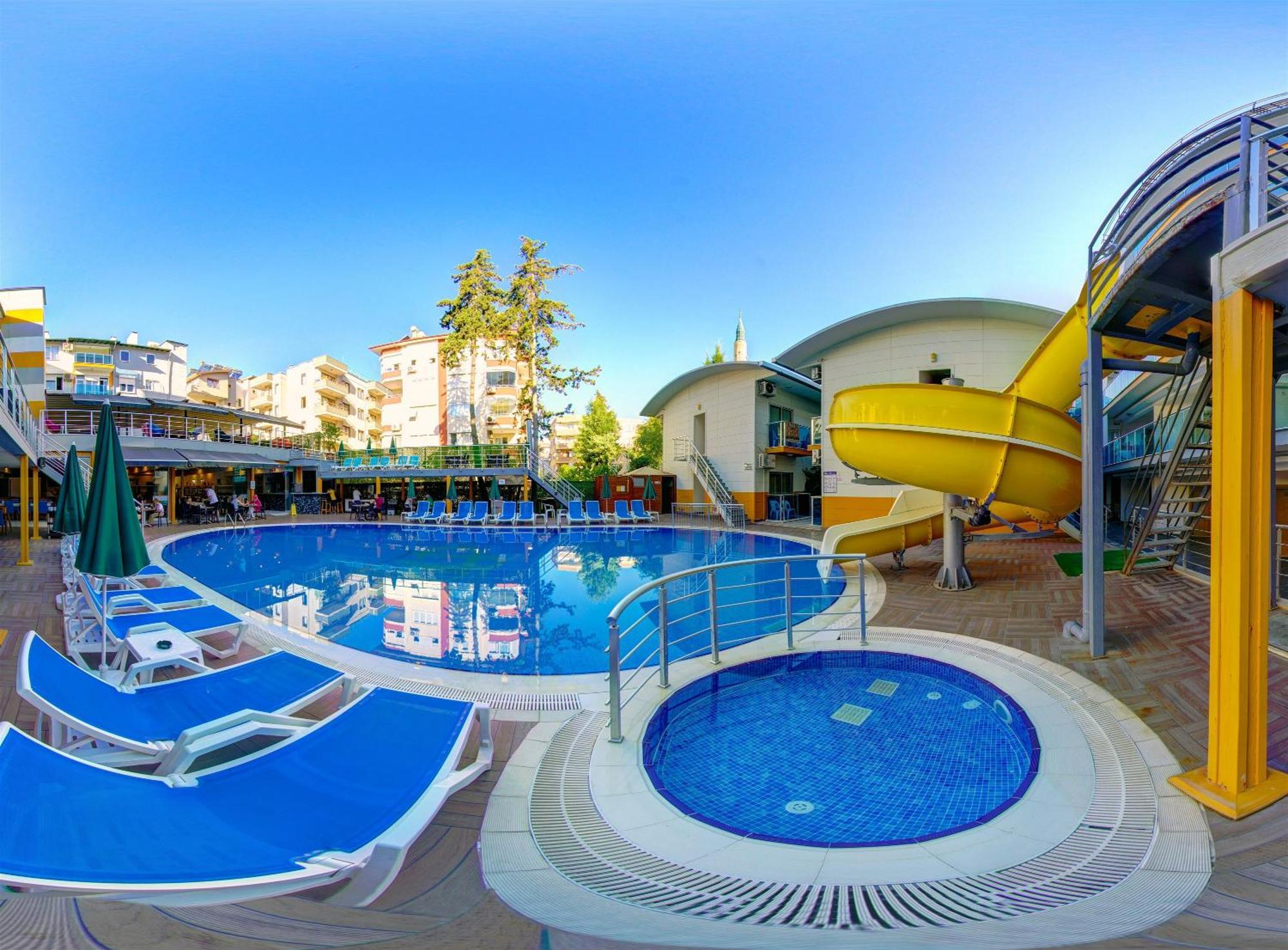 אלאניה Arsi Enfi City Beach Hotel מראה חיצוני תמונה