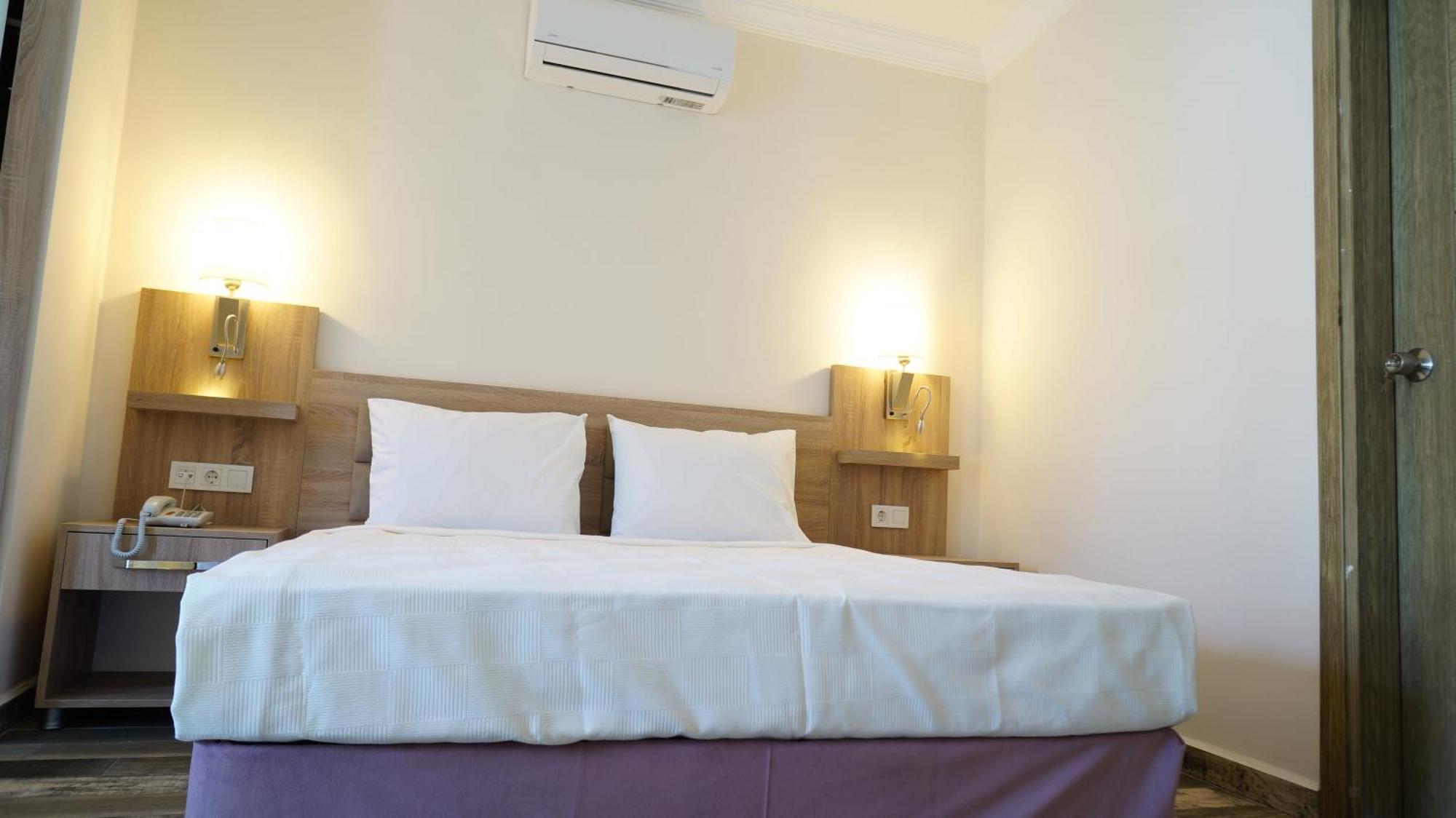 אלאניה Arsi Enfi City Beach Hotel מראה חיצוני תמונה